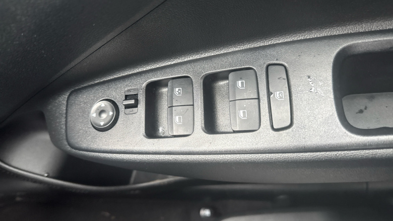 Hyundai i10 1.0 MPi Premium 5dr Petrol Hatchback